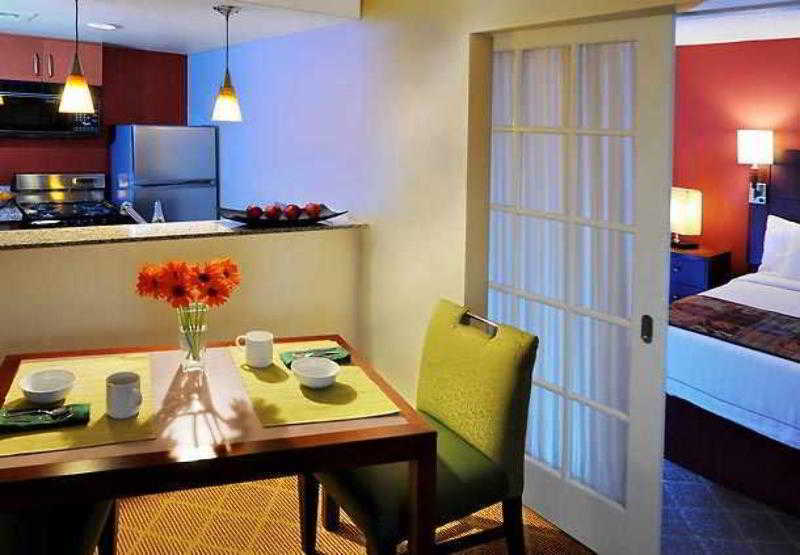 Sonesta Es Suites Dallas Central Expressway Extérieur photo